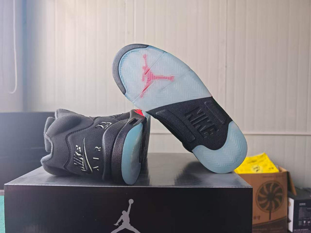 Air Jordan 5 Retro 'Halloween'
