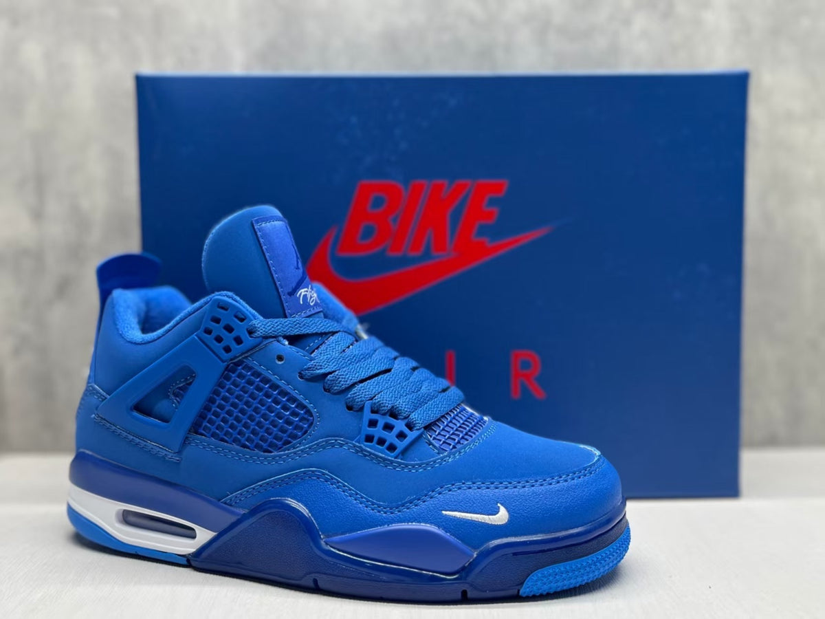 Air Jordan 4 'University Blue'