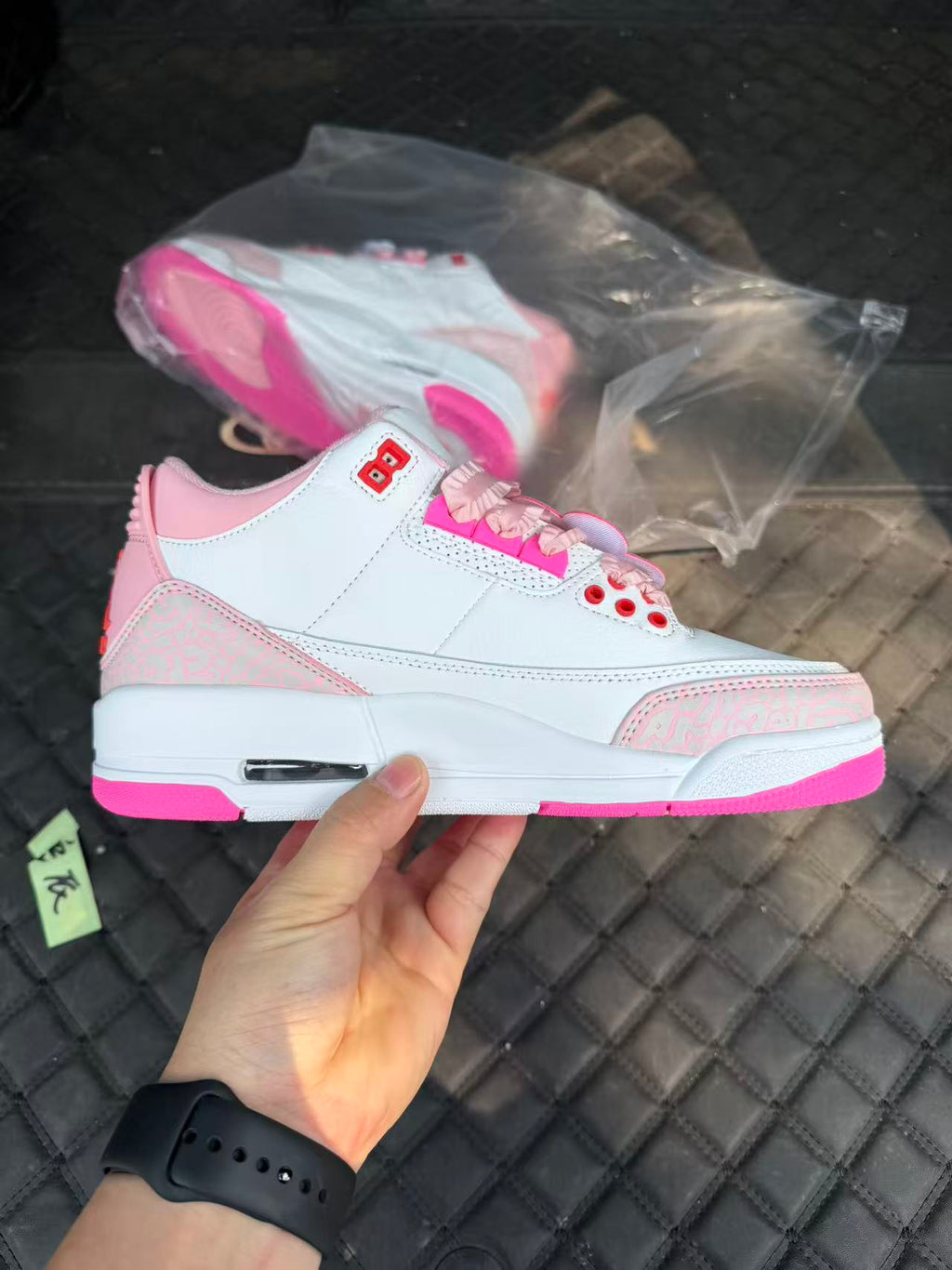 Air Jordan 3 Retro 'Pearl Pink/Hyper Orange-Pink Bloom'