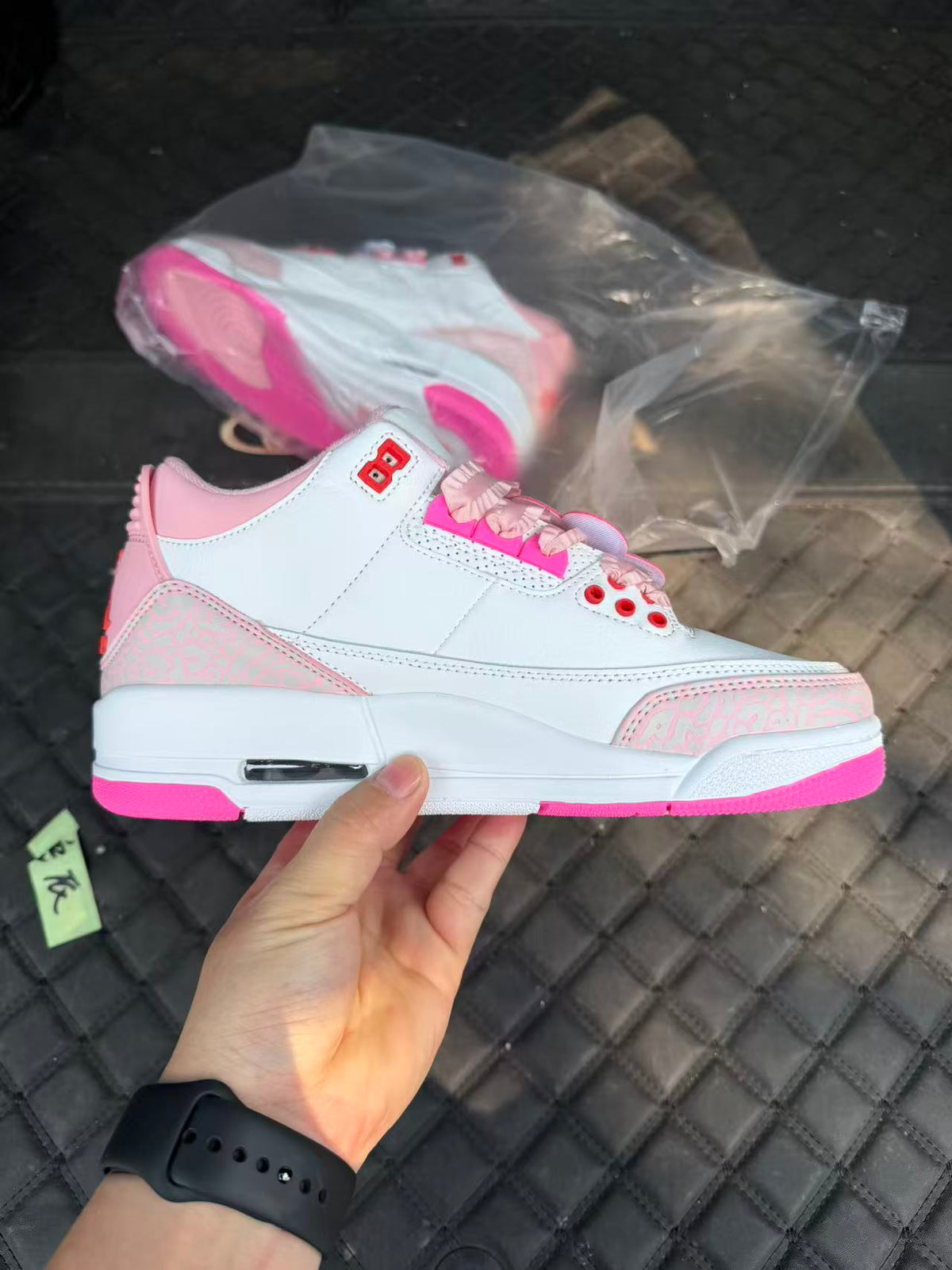 Air Jordan 3 Retro 'Pearl Pink/Hyper Orange-Pink Bloom'