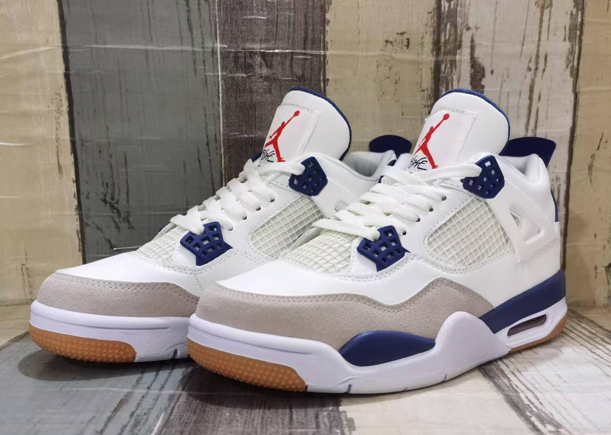 Air Jordan 4 Retro 'Military Blue' (2024)