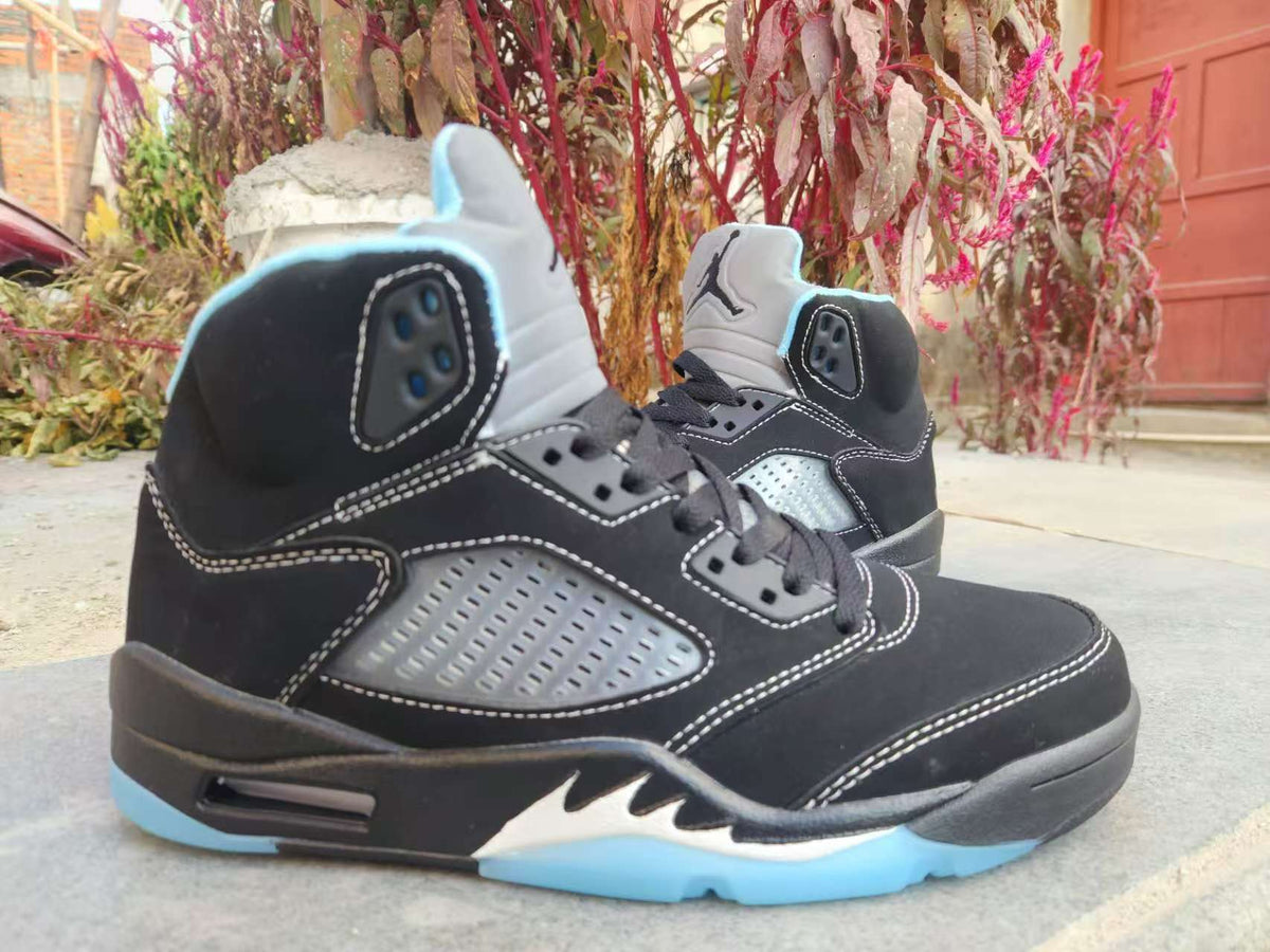 Air Jordan 5 Retro 'Black University Blue' DD0587-008