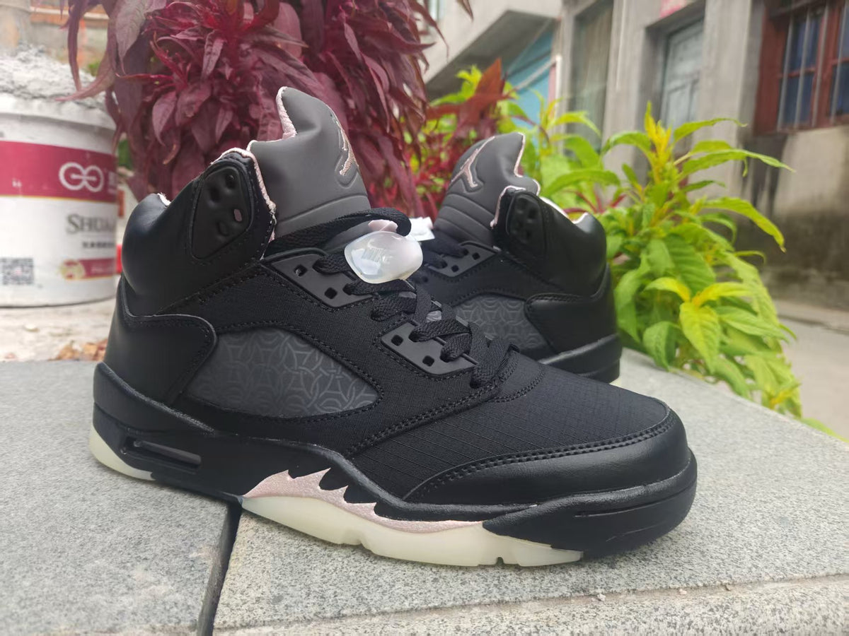 Air Jordan 5 Retro x Paris Saint-Germain – Off Noir / Particle Rose
