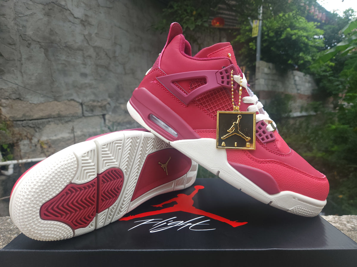 Air Jordan 4 Retro Flyknit – University Red