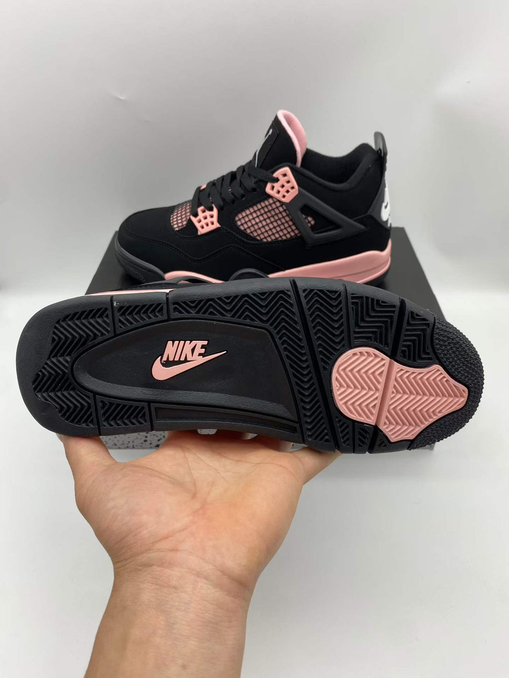 Air Jordan 4 Retro WMNS 'Rust Pink Thunder' HV0823-001