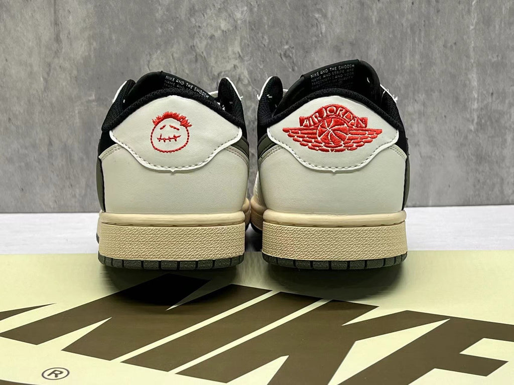 Travis Scott x Air Jordan 1 Low OG 'Medium Olive'