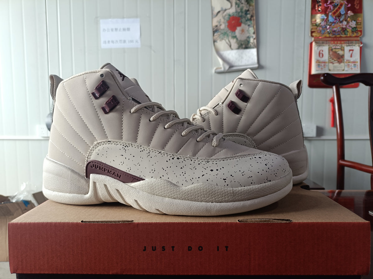 (WMNS) Air Jordan 12 Retro "Egg Nog / Light Orewood Brown"