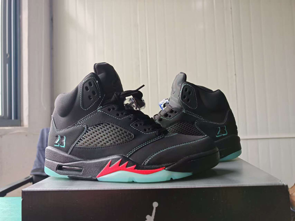 Air Jordan 5 Retro  "Halloween"