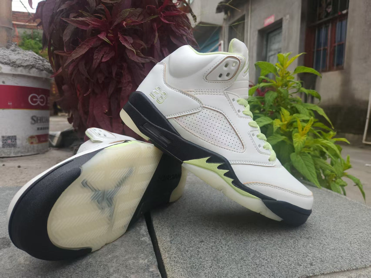 (WMNS) Air Jordan 5 Retro – Luminous Green (Sail / Luminous Green / Anthracite)