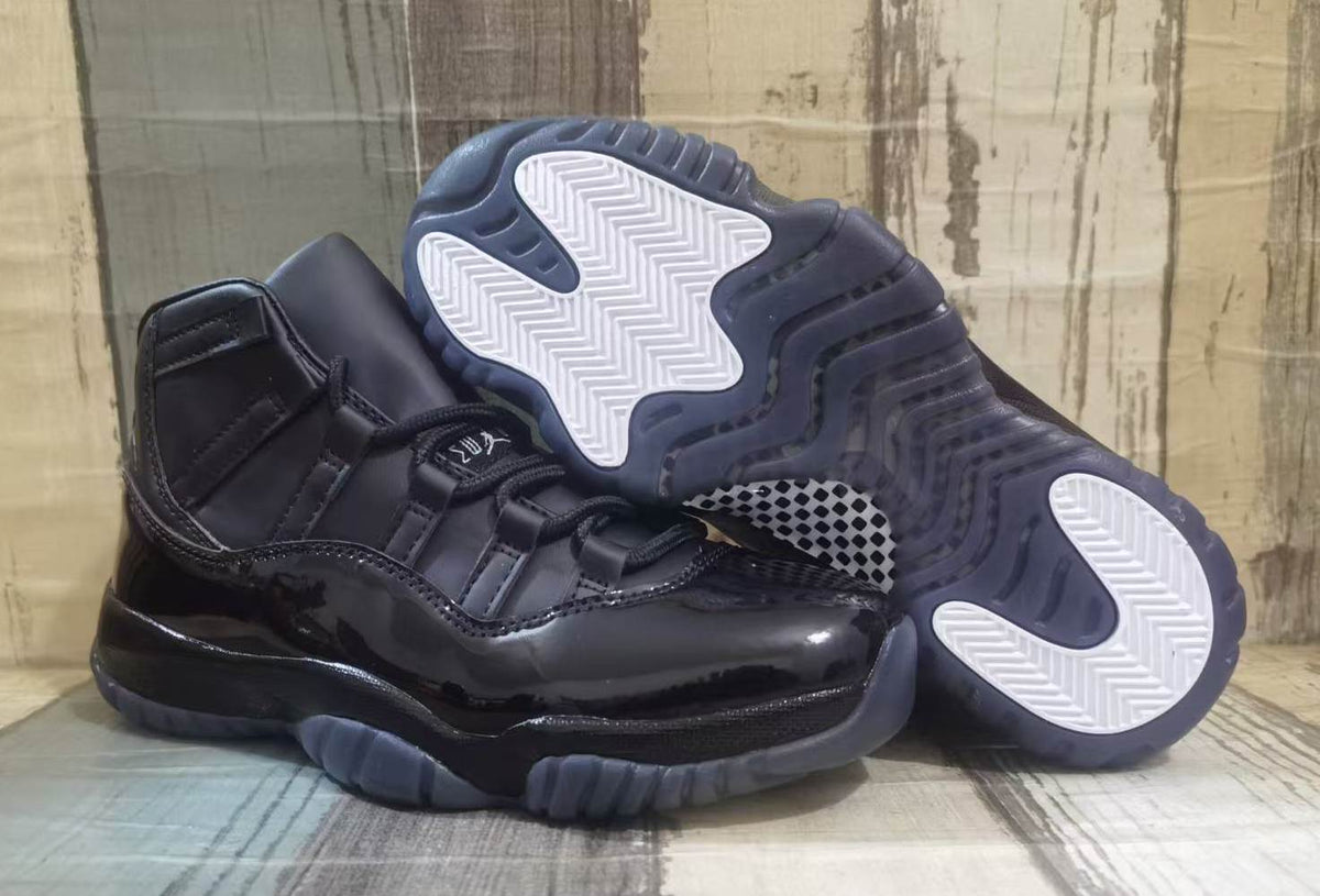 Air Jordan 11 Retro x Comme des Garçons Homme Plus Black