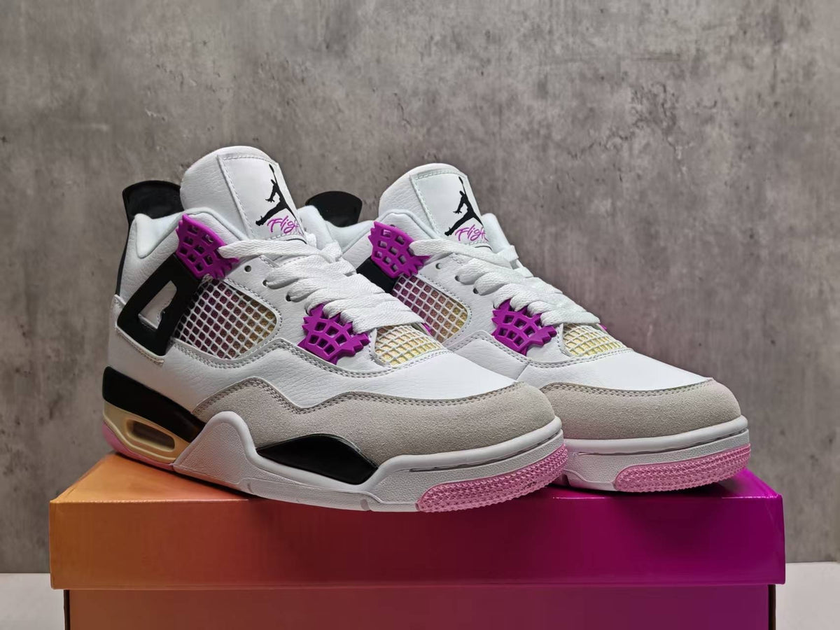 Air Jordan 4 Retro "Comic"
