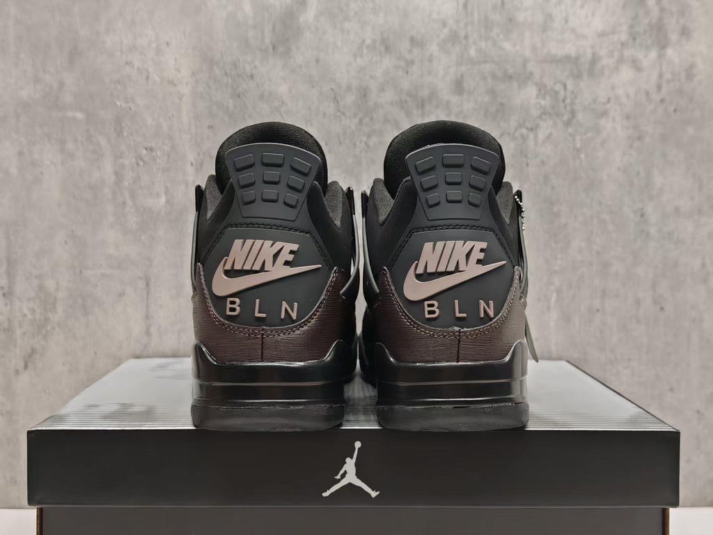 Air Jordan 4 Retro 'Black Cat' 2025