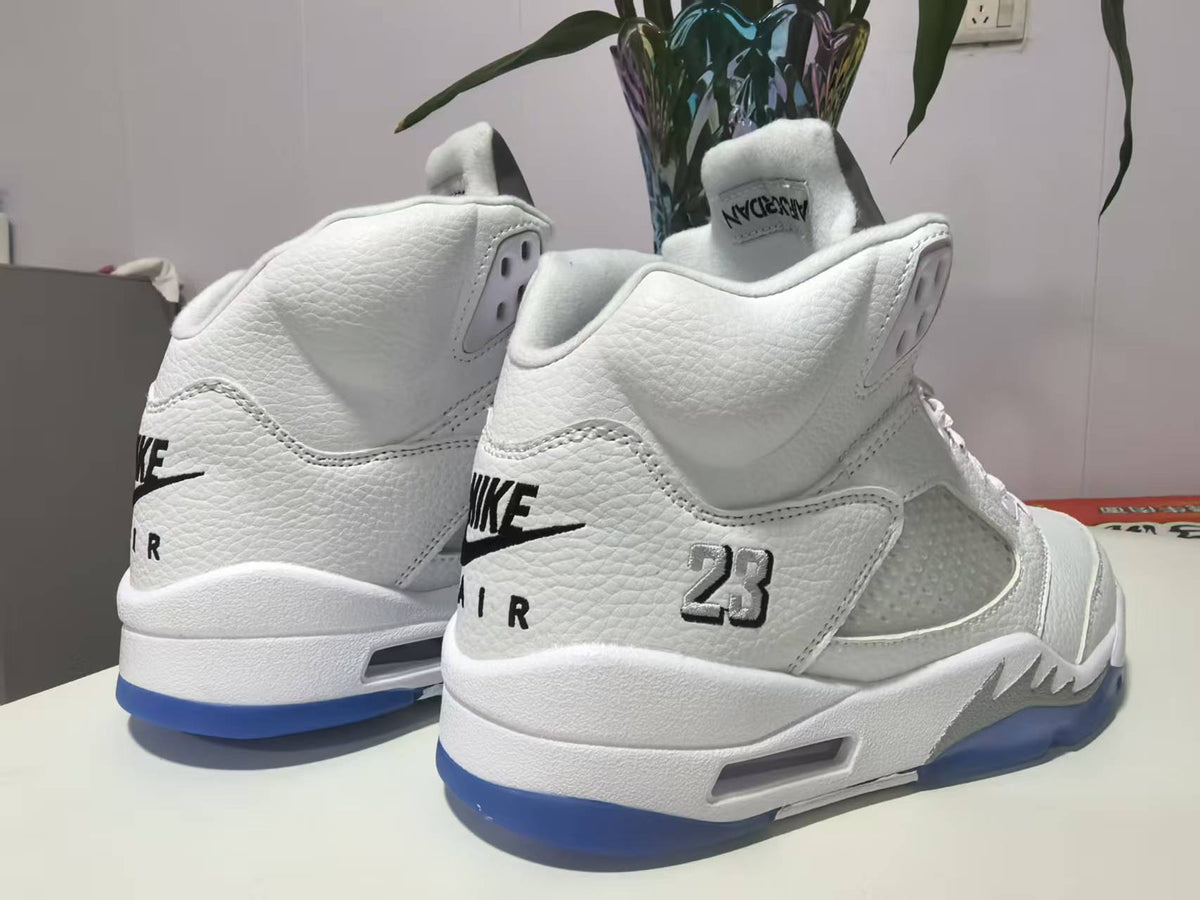 Air Jordan 5 Retro – Metallic Silver