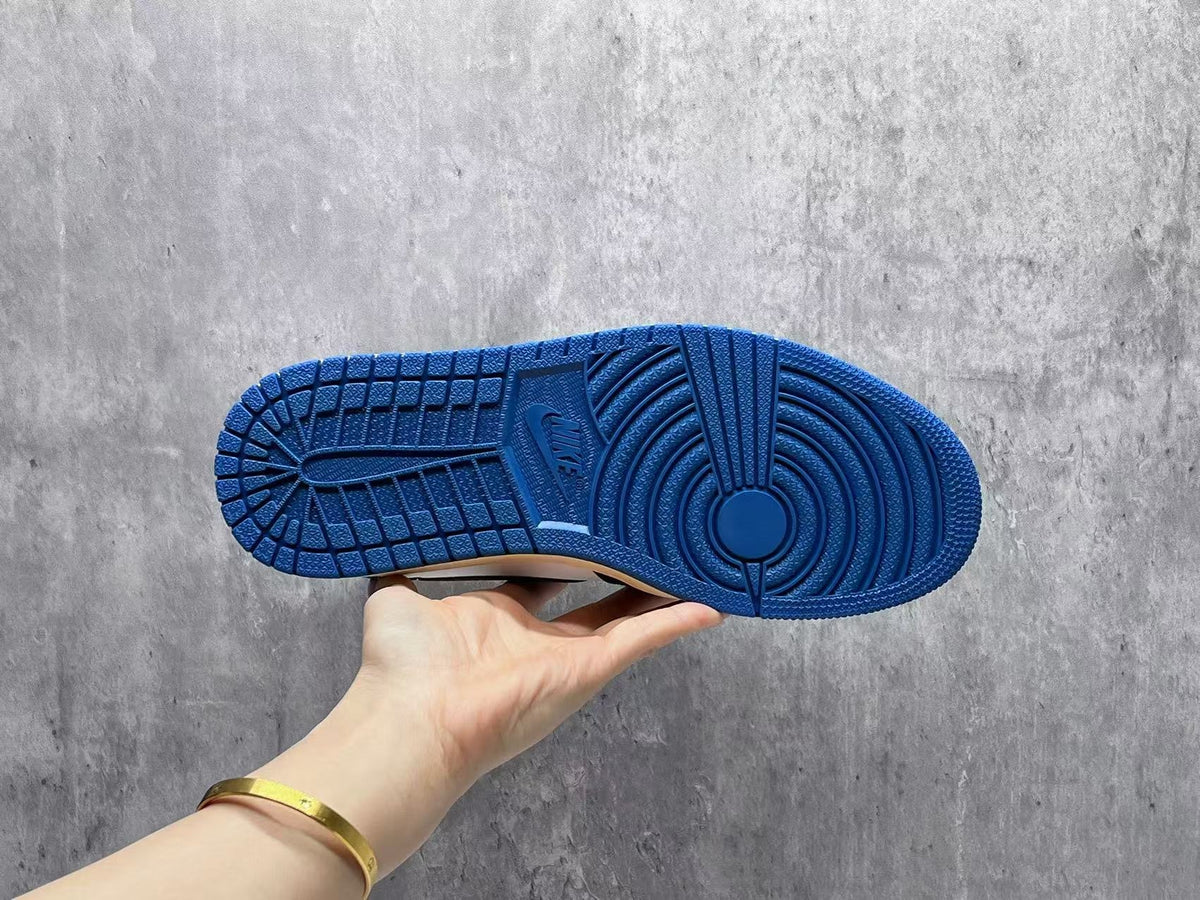Air Jordan 1 Low 'White/Blue Lightning Reverse Swoosh'