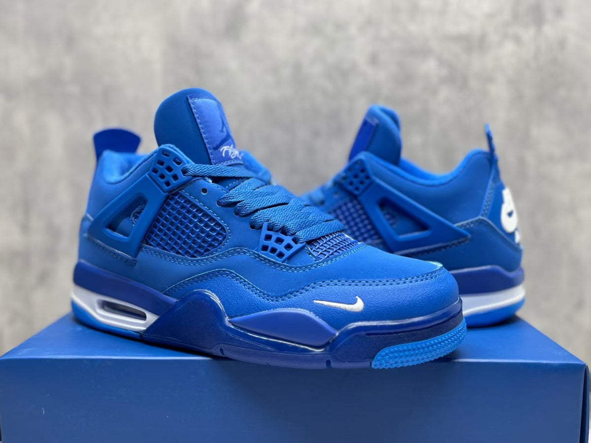 Air Jordan 4 'University Blue'